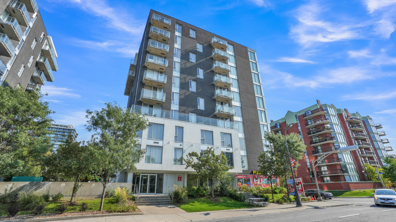 MAGNIFIQUE CONDO À LOUER 1 CHAMBRE